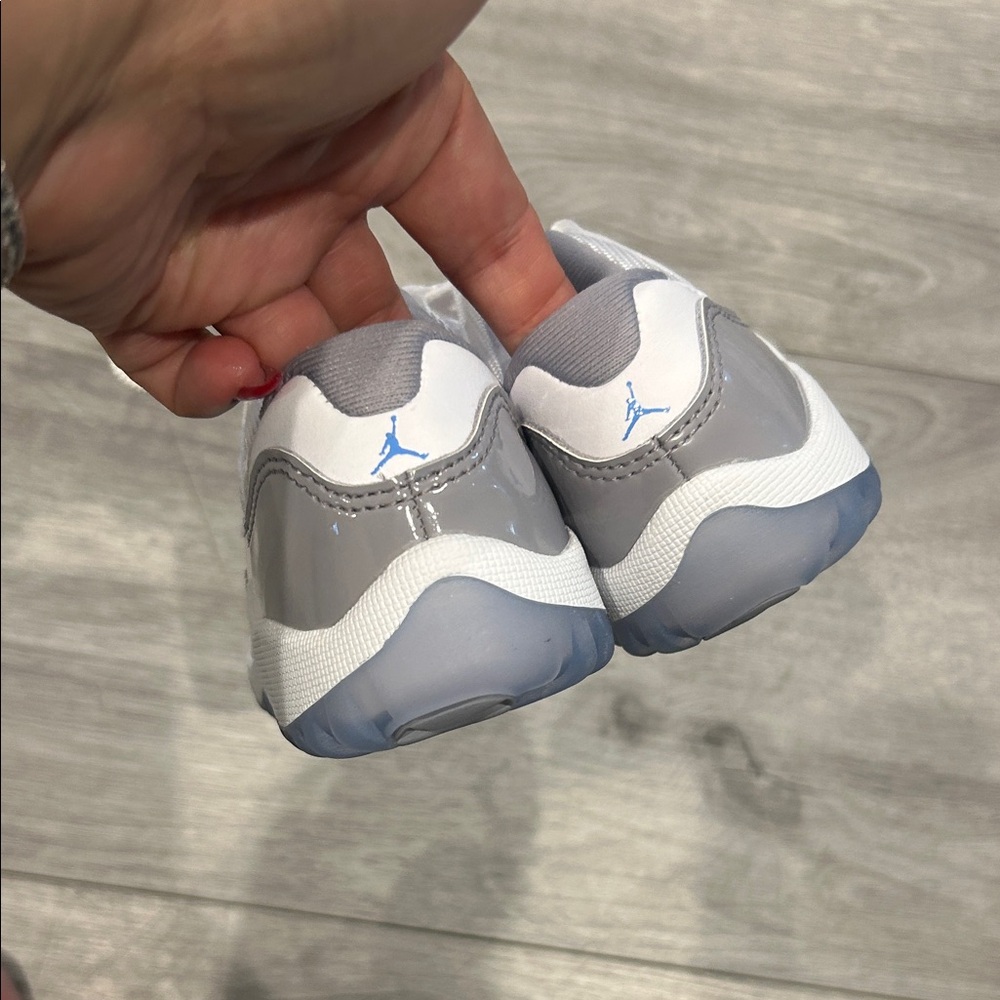 NWOT Nike Kids Air Jordan Retro 11 Low - Grey and White with Ice Blue Sole - Picture 7 of 13